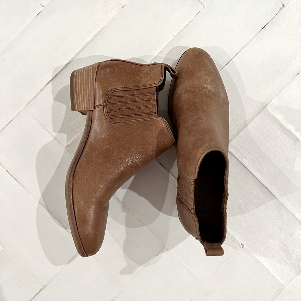 michael kors leather ankle boots | size 6 | brown/tan